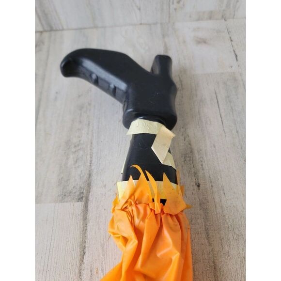 Sun Hill AS IS witch boot foot stake prop Halloween decor vintage - Picture 9 of 14